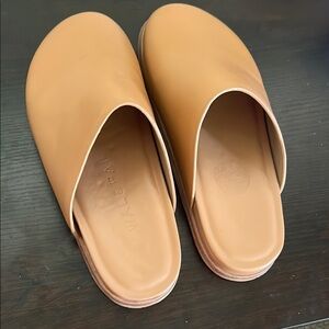 Wal&Pai slip ons